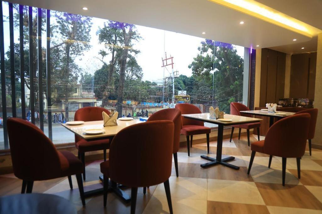 Sapphire Sky Hotel Dehradun Eksteriør bilde